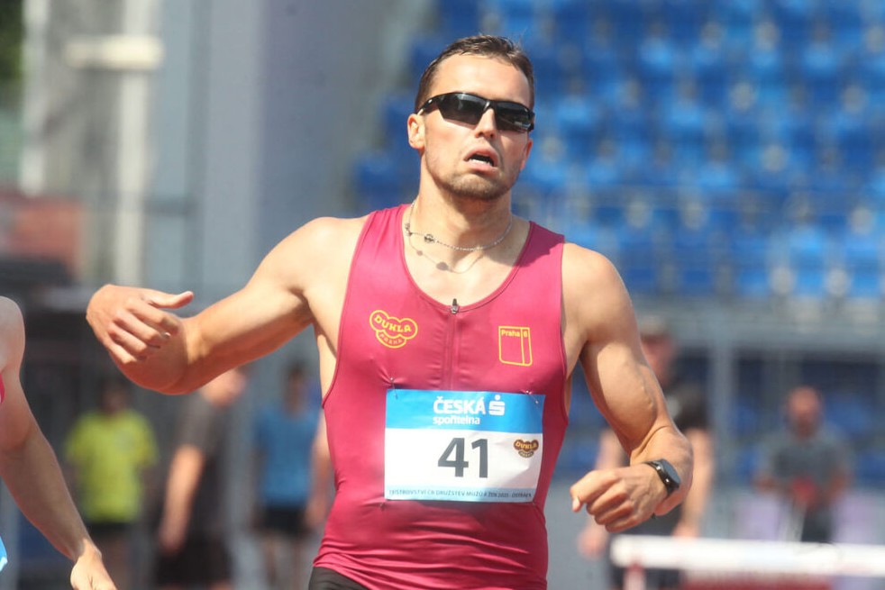 Překážky jsou tabu. Müller zabojuje o ME na hladké čtvrtce, důvodem trable s achilovkou